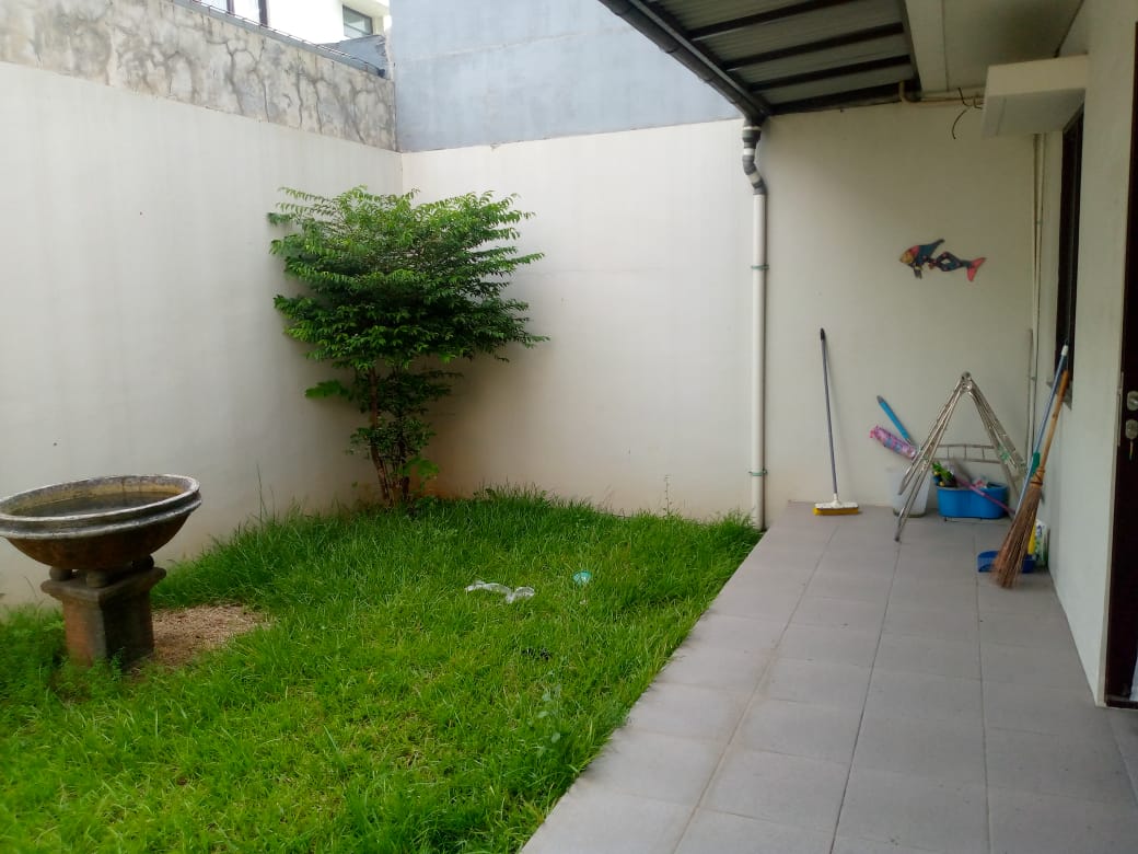 Rumah Disewakan Fully Furnished di Cluster The Patio Lippo Cikarang